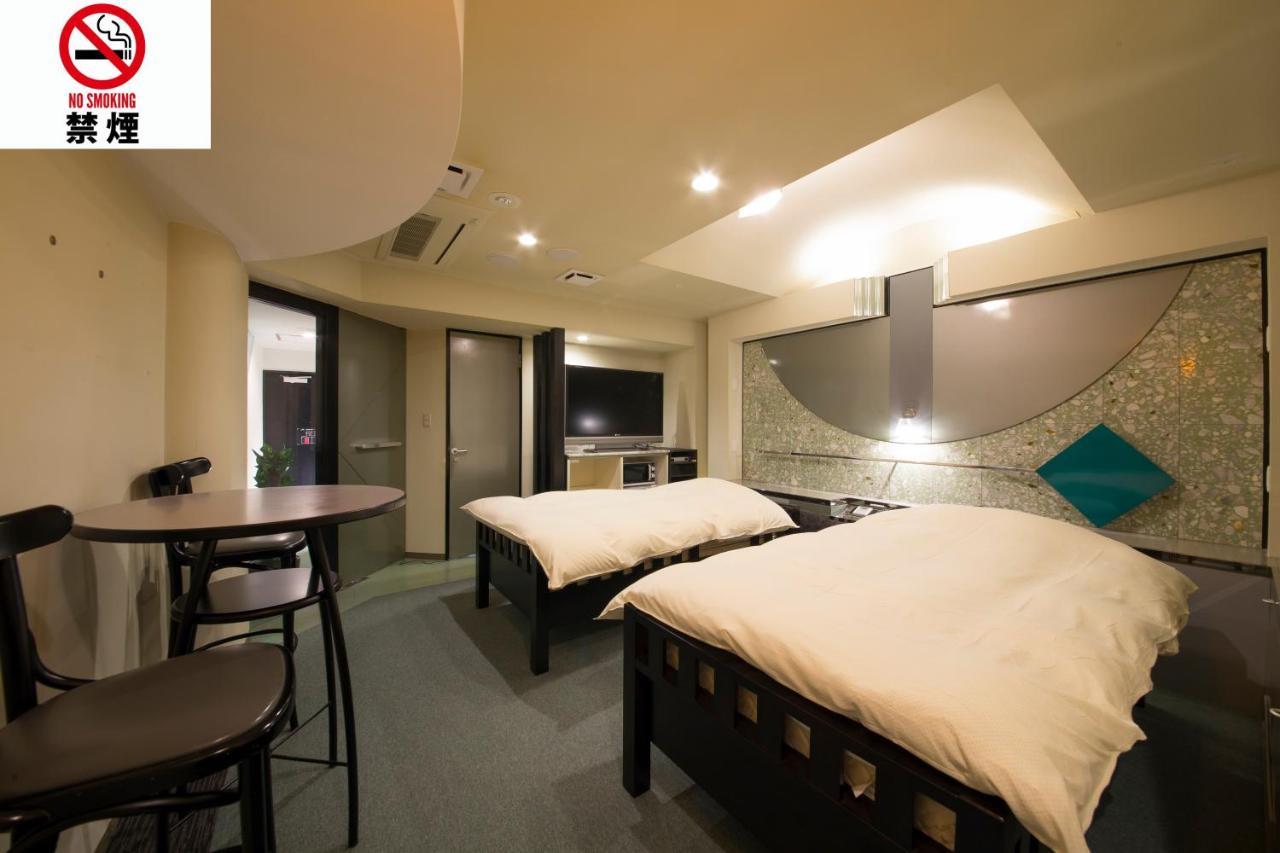 Hotel Beni East (Adults Only) Осака Екстериор снимка