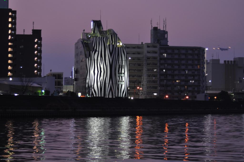 Hotel Beni East (Adults Only) Осака Екстериор снимка