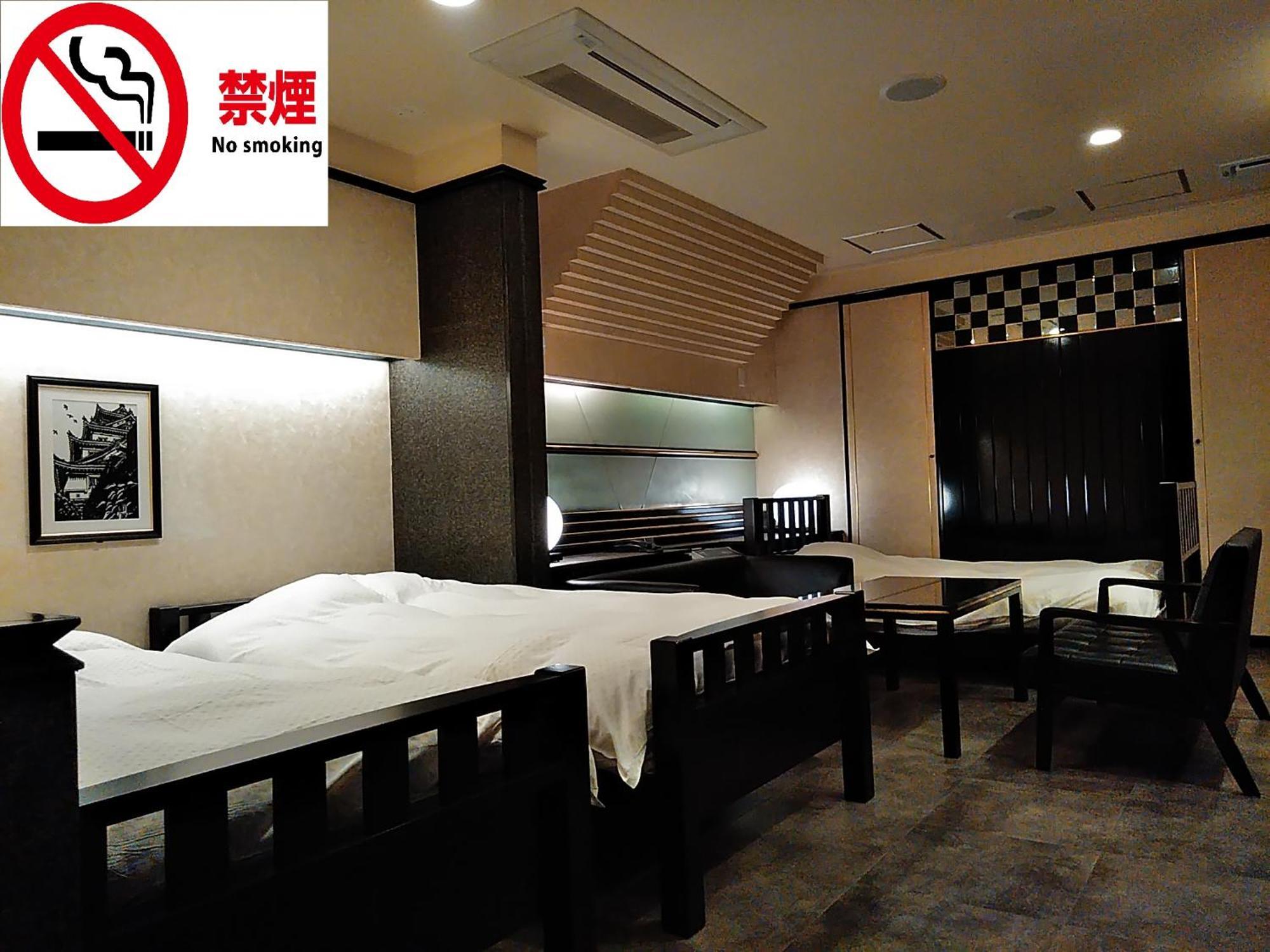 Hotel Beni East (Adults Only) Осака Екстериор снимка