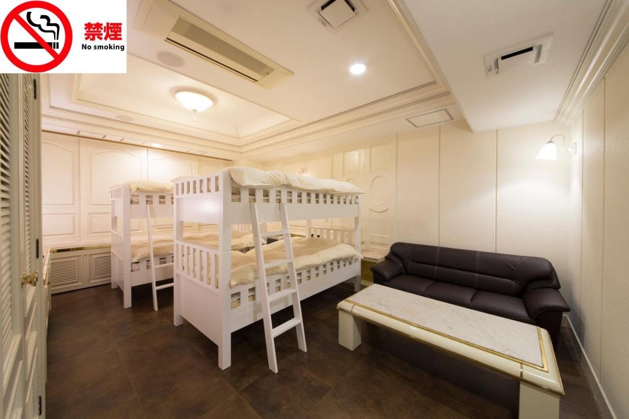 Hotel Beni East (Adults Only) Осака Екстериор снимка